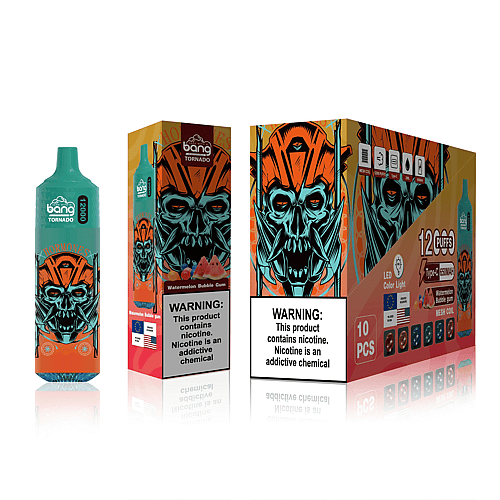 Dispositivo de vapeo desechable de color turquesa con la marca "Bang Tornado" y un diseño de calavera estilizada en naranja y azul. El empaque incluye el sabor "Watermelon Bubble Gum" y varias advertencias sobre la nicotina.