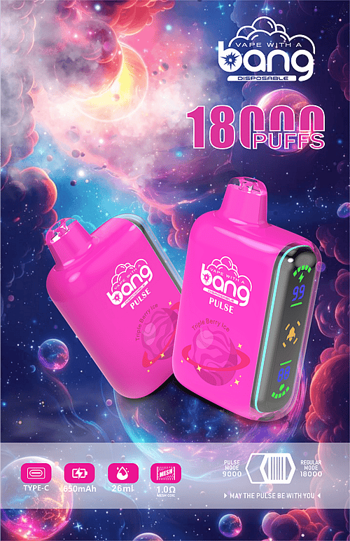 Roze wegwerp-vape-apparaten met "Bang"-branding en een ruimtethema-achtergrond. De apparaten adverteren met 18.000 trekjes, Triple Berry Ice-smaak, 650mAh-batterij, 26ml-capaciteit, Type-C-opladen en een 1,0Ω mesh-spoel.