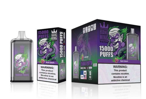 Emballage et image du produit d'un appareil à vapotage appelé « Bang King » avec la saveur « 15000 Puffs » et « Aloe Grape », mettant en vedette un personnage de dessin animé aux cheveux verts et à la moustache violette.