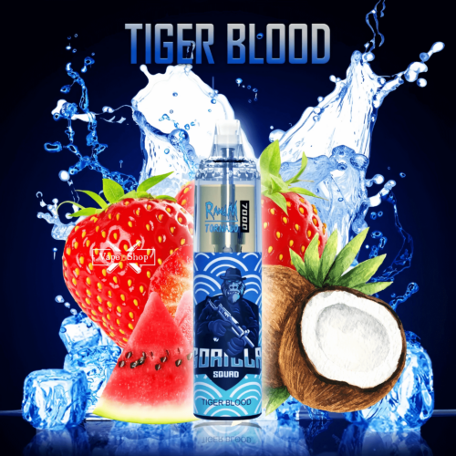Frasco de e-líquido rotulado "Sangue de Tigre" com imagens de morangos, melancia, coco e respingos de água ao fundo.